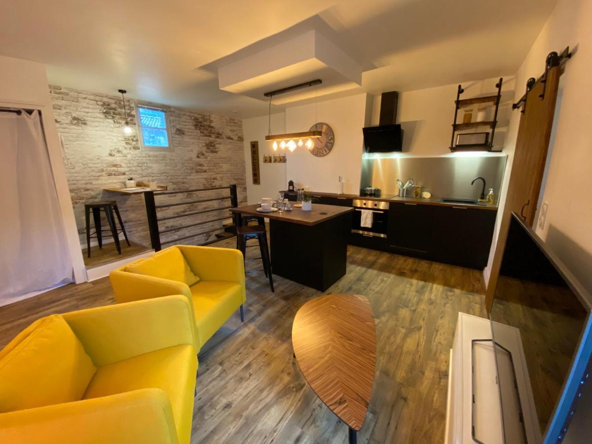 Appartement De Standing Au Coeur De Libourne Esterno foto